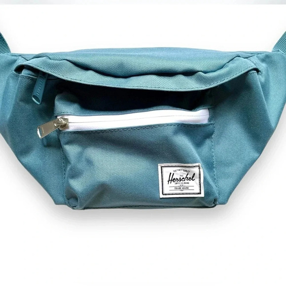 NWOT Herschel Supply Company Pop Quiz Belt Bag Fannie Pack - Picture 3 of 6